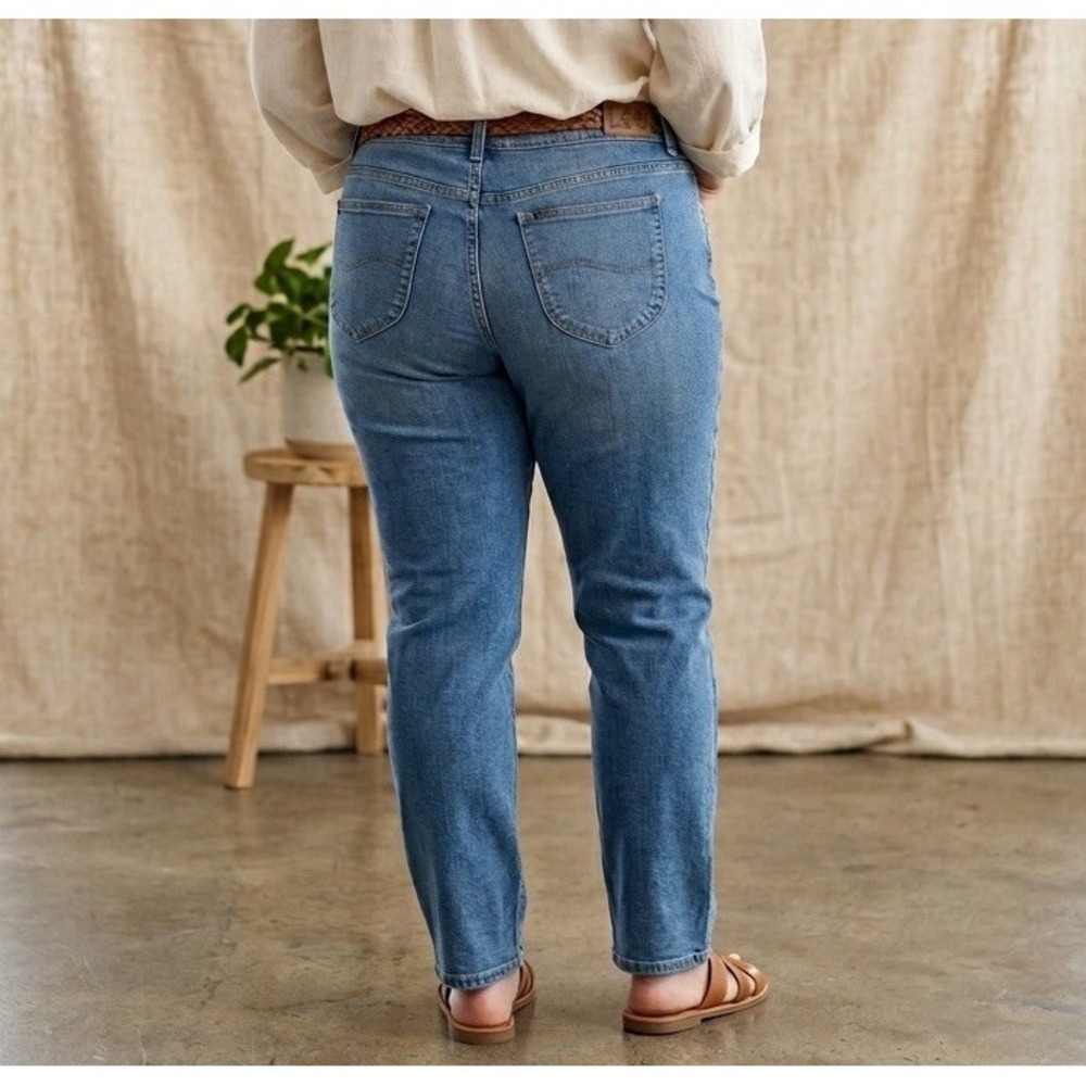 Lee Jeans Womens Plus 16W Blue Friction Resistant Straight Leg Midrise NWT
